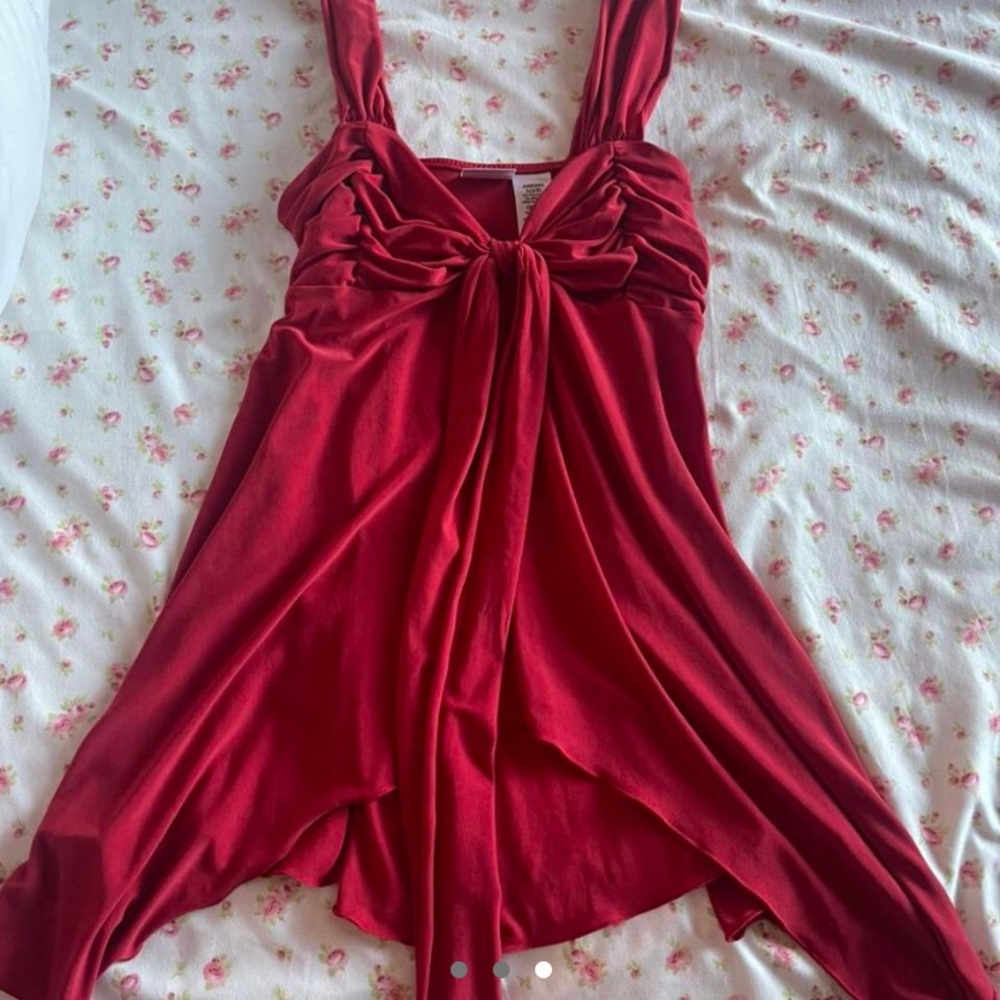 red bow top